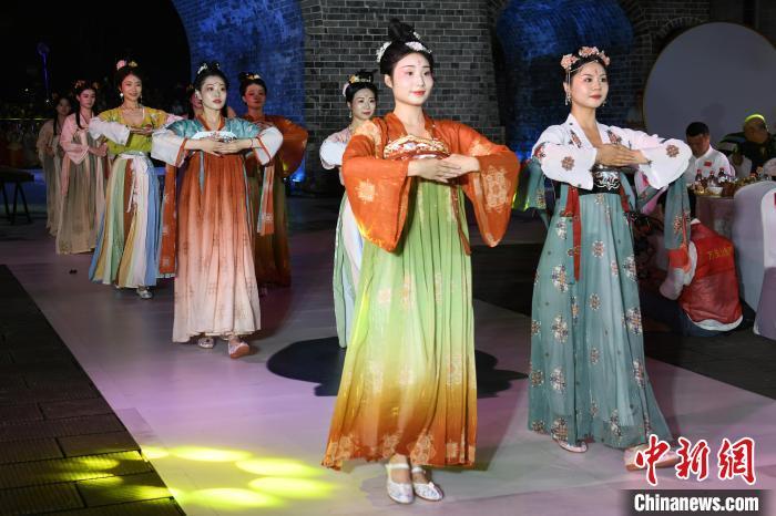 龙八国际手机版登录